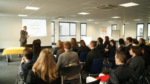 Axecibles accompagne les étudiants dans leur recherche de stage