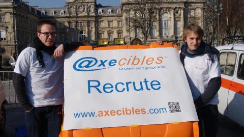 Gauthier et Victor aux couleurs d’Axecibles pour le 4L Trophy !